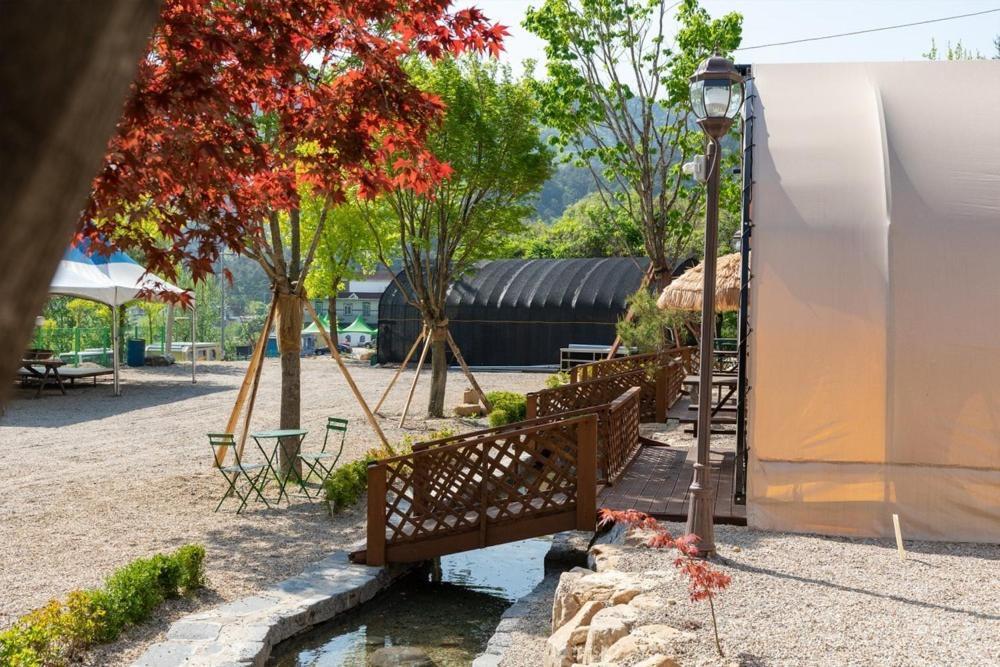 Hotel Inje Naerincheon Glamping Exterior foto