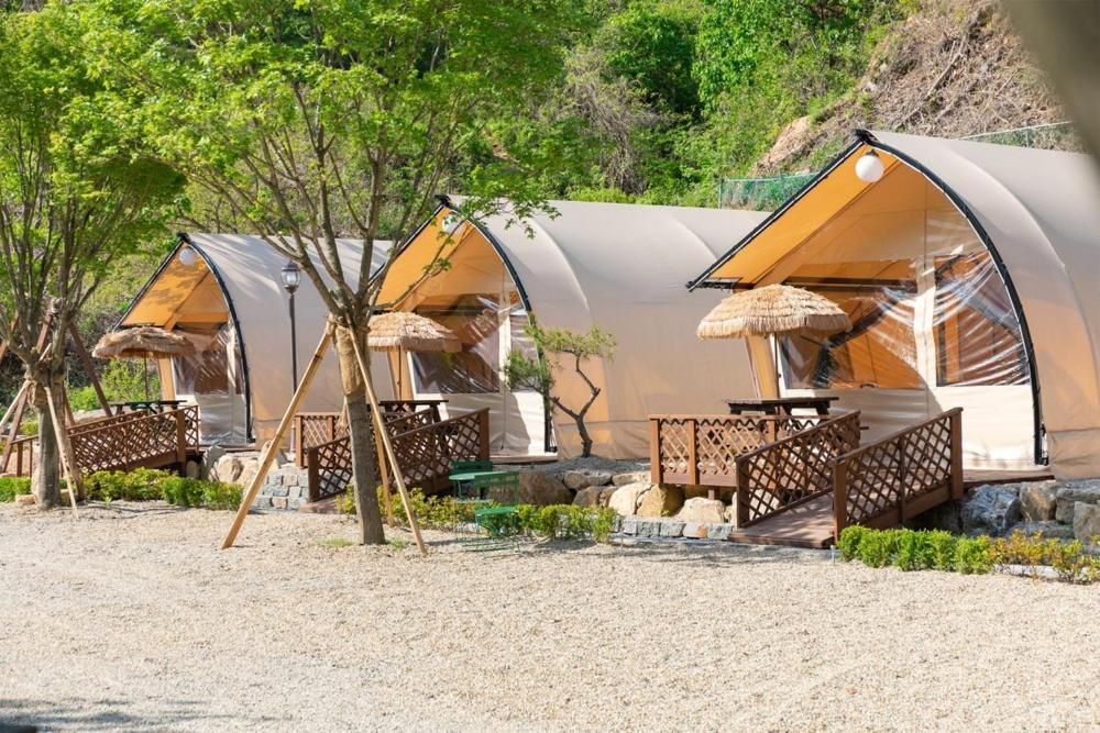 Hotel Inje Naerincheon Glamping Exterior foto